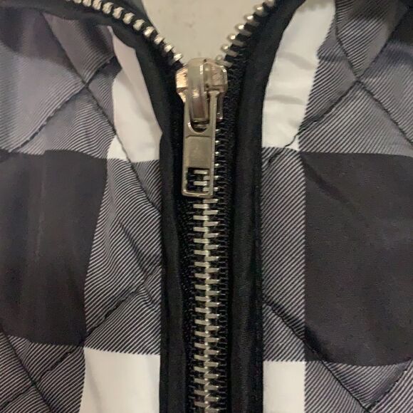Aspen Black White Check Puffer Vest - S - Picture 3 of 8